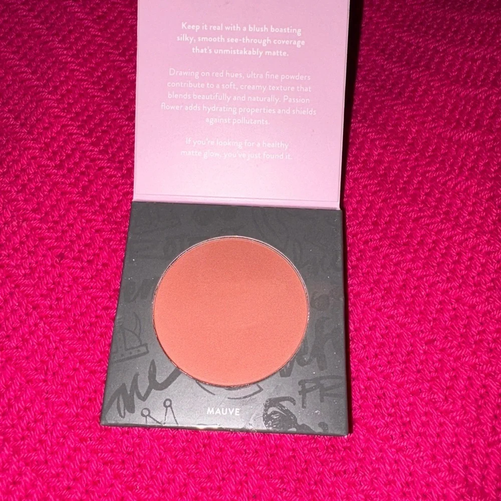 Teeez Cosmetics Suit of Armor Don't blush me Blusher in Mauve